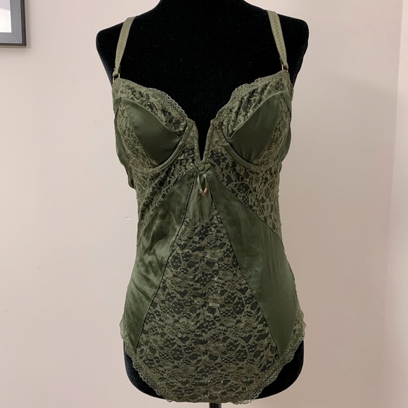 Victoria’s Secret Green Lace Lingerie Bodysuit - Picture 1 of 7